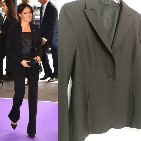 Theory Jackets & Blazers - Sleek Theory Women's Wool Blazer size 10